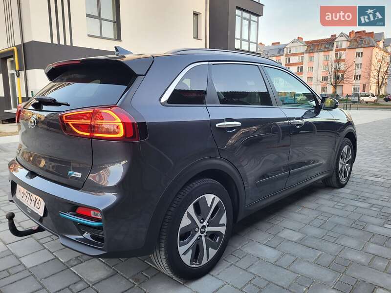 Внедорожник / Кроссовер Kia Niro 2020 в Долине фото 5 Внедорожник / Кроссовер Kia Niro 2020 в Долине