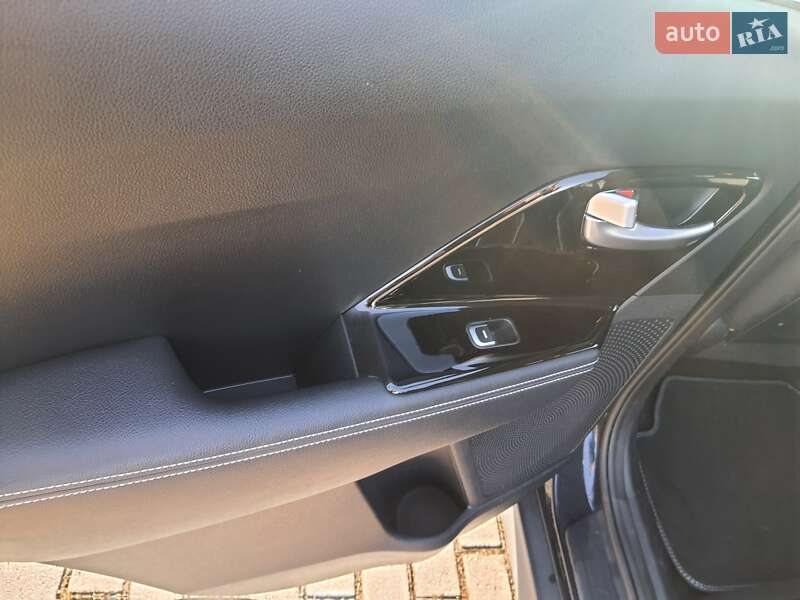 Позашляховик / Кросовер Kia Niro 2020 в Львові