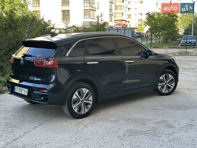 Позашляховик / Кросовер Kia Niro 2019 в Івано-Франківську