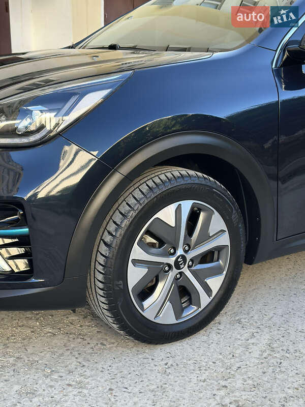 Позашляховик / Кросовер Kia Niro 2019 в Івано-Франківську