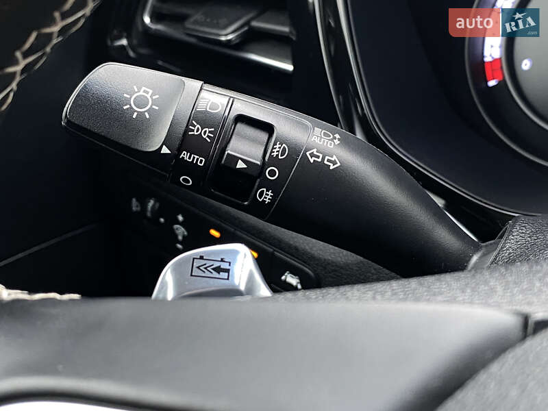 Позашляховик / Кросовер Kia Niro 2020 в Львові