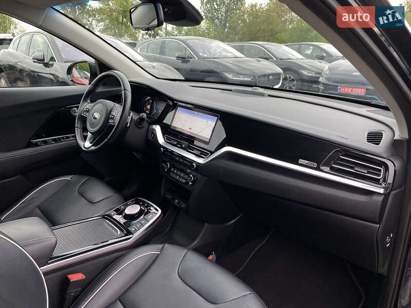 Позашляховик / Кросовер Kia Niro 2020 в Львові