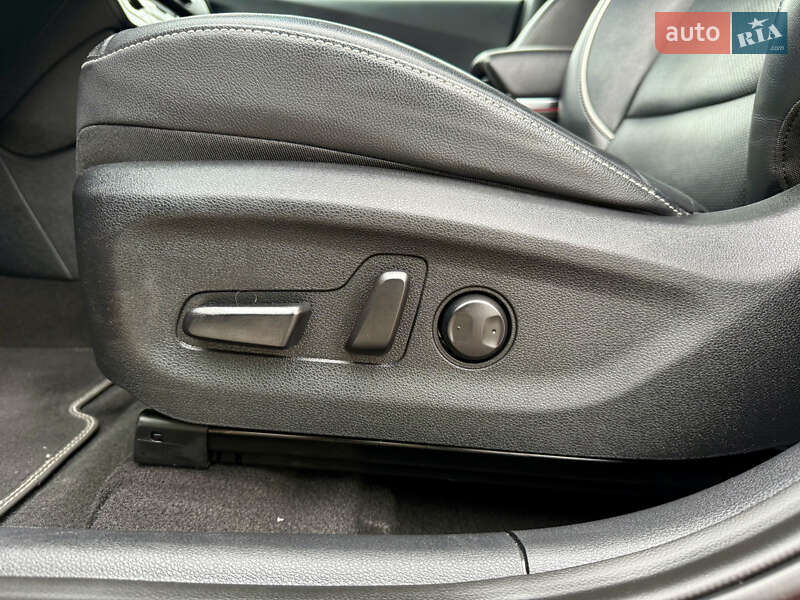 Позашляховик / Кросовер Kia Niro 2020 в Тернополі