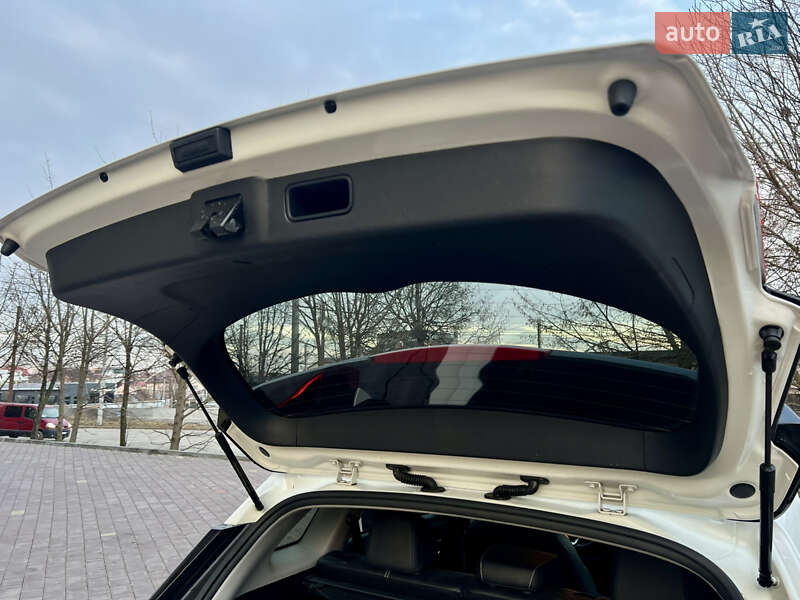 Внедорожник / Кроссовер Kia Niro 2020 в Тернополе