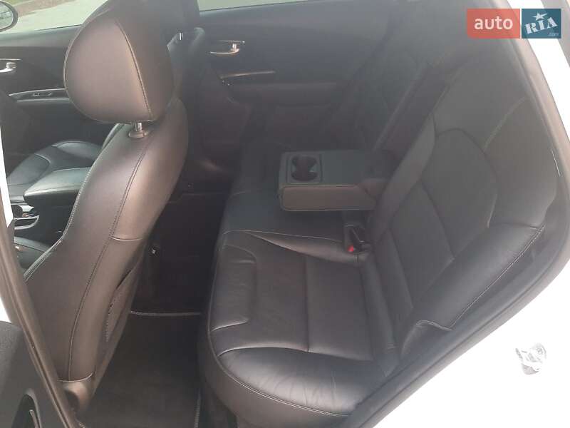 Внедорожник / Кроссовер Kia Niro 2019 в Владимире фото 47 Внедорожник / Кроссовер Kia Niro 2019 в Владимире