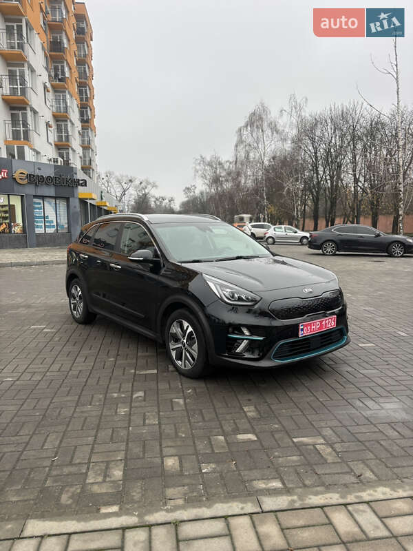 Внедорожник / Кроссовер Kia Niro 2021 в Черкассах фото 3 Внедорожник / Кроссовер Kia Niro 2021 в Черкассах