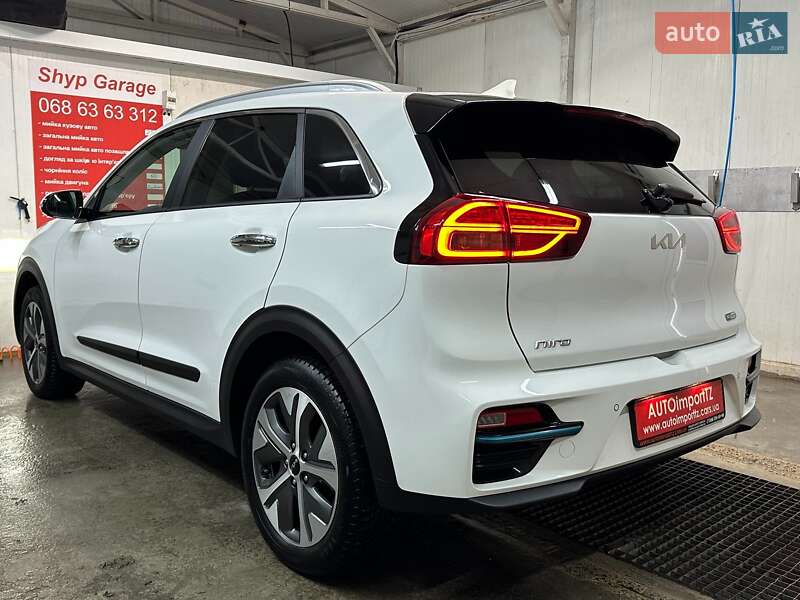 Позашляховик / Кросовер Kia Niro 2022 в Львові