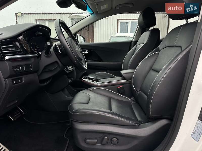 Позашляховик / Кросовер Kia Niro 2022 в Львові