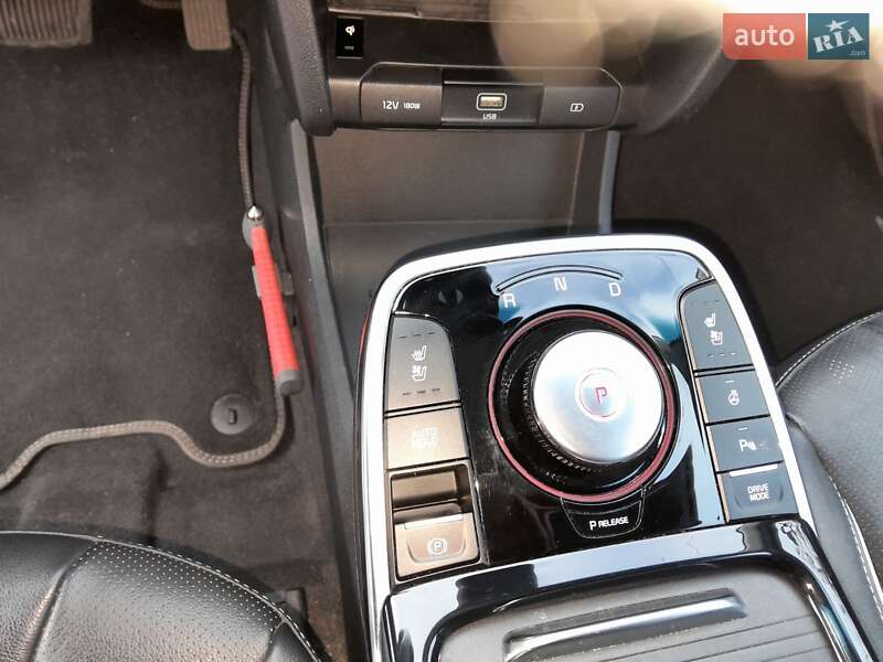 Внедорожник / Кроссовер Kia Niro 2020 в Луцке