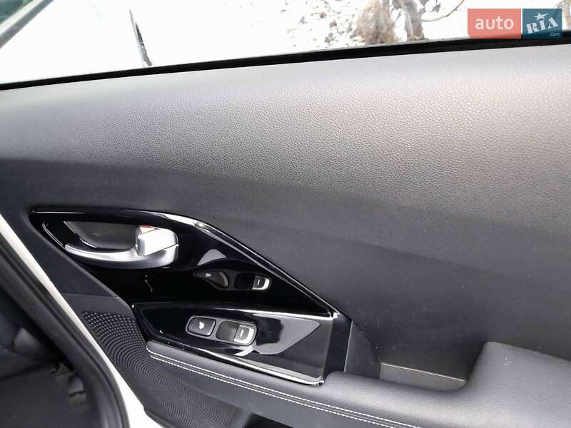 Внедорожник / Кроссовер Kia Niro 2020 в Луцке