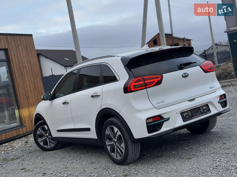 Внедорожник / Кроссовер Kia Niro 2020 в Дрогобыче