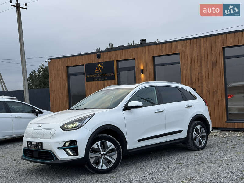 Внедорожник / Кроссовер Kia Niro 2020 в Дрогобыче
