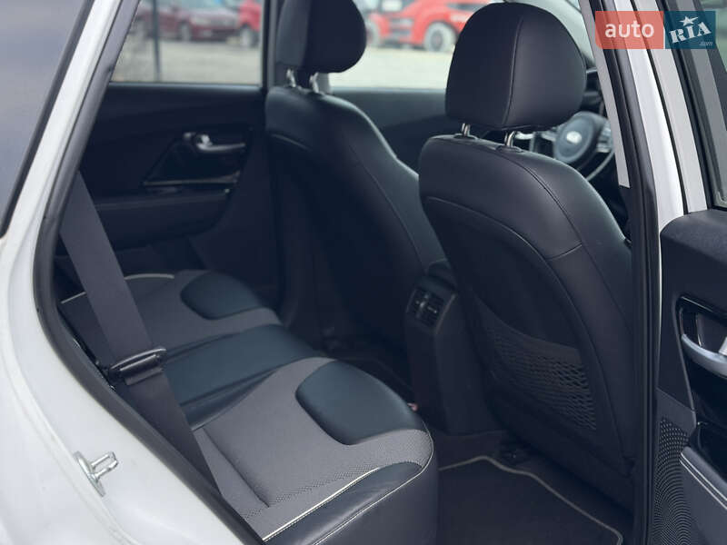 Внедорожник / Кроссовер Kia Niro 2020 в Дрогобыче