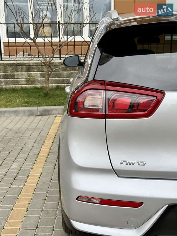 Внедорожник / Кроссовер Kia Niro 2017 в Одессе