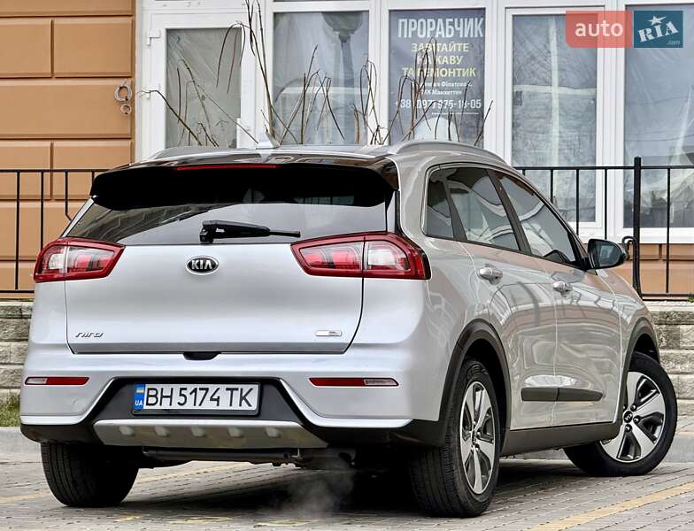 Внедорожник / Кроссовер Kia Niro 2017 в Одессе