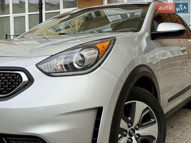 Внедорожник / Кроссовер Kia Niro 2017 в Одессе