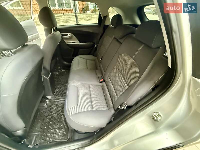 Внедорожник / Кроссовер Kia Niro 2017 в Одессе