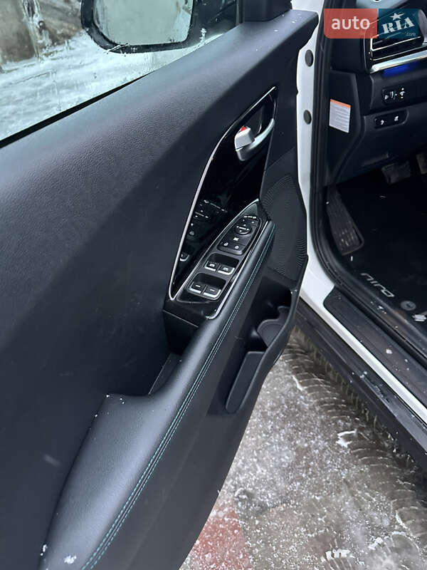 Внедорожник / Кроссовер Kia Niro 2022 в Тернополе