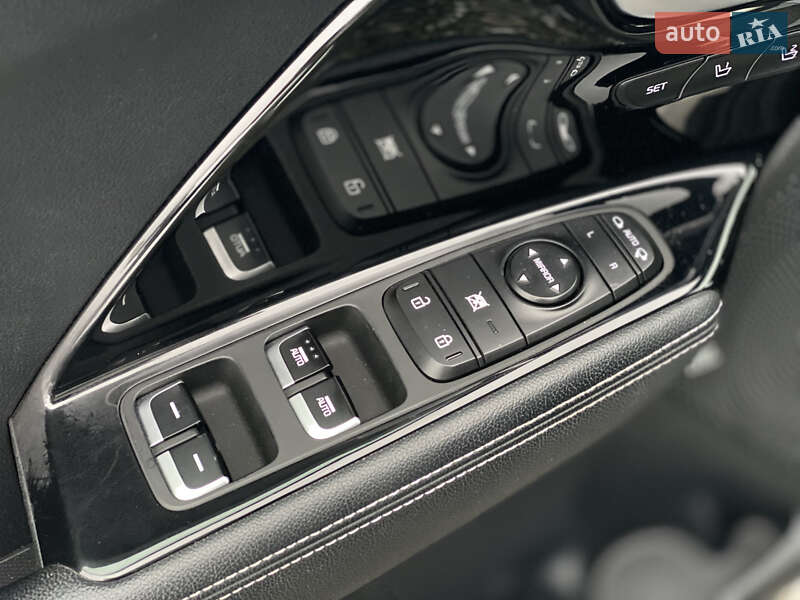 Позашляховик / Кросовер Kia Niro 2019 в Луцьку