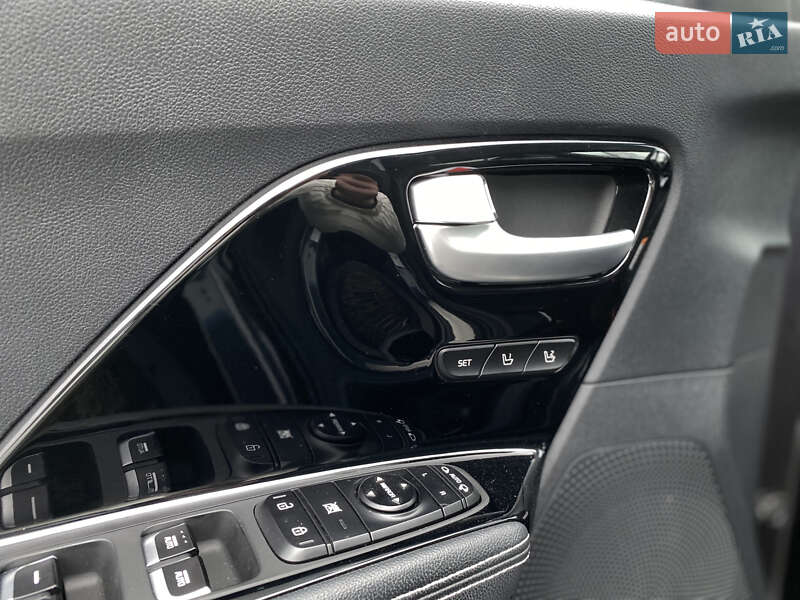 Позашляховик / Кросовер Kia Niro 2019 в Луцьку