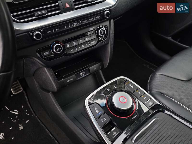 Внедорожник / Кроссовер Kia Niro 2020 в Тернополе