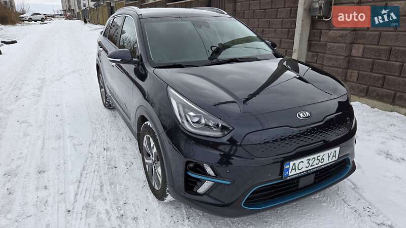 Внедорожник / Кроссовер Kia Niro 2018 в Луцке фото 2 Внедорожник / Кроссовер Kia Niro 2018 в Луцке