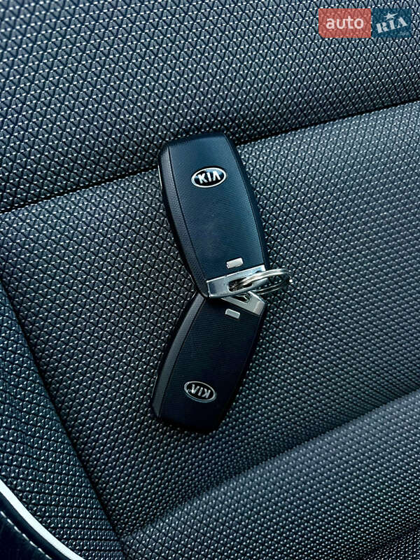 Позашляховик / Кросовер Kia Niro 2019 в Калуші