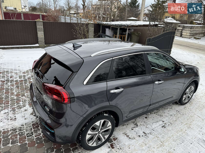 Позашляховик / Кросовер Kia Niro 2020 в Яворові фото 8 Позашляховик / Кросовер Kia Niro 2020 в Яворові