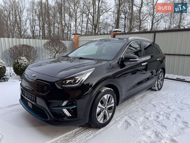 Внедорожник / Кроссовер Kia Niro 2020 в Казатине