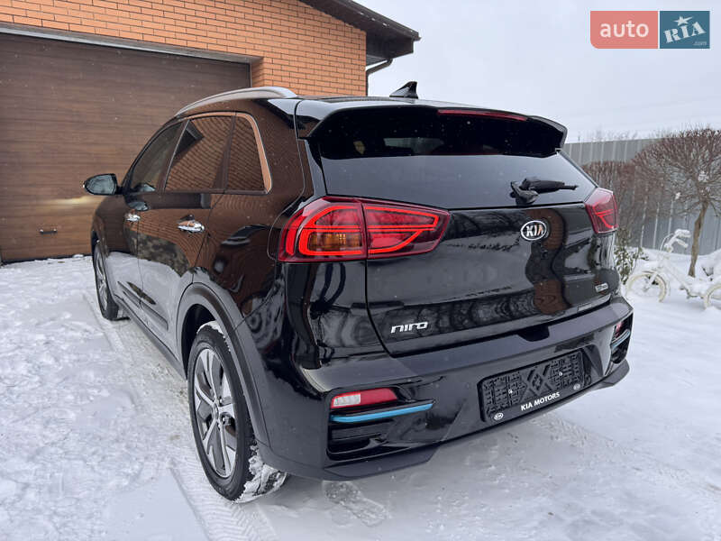 Внедорожник / Кроссовер Kia Niro 2020 в Казатине