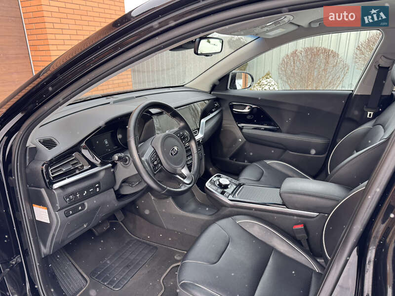 Внедорожник / Кроссовер Kia Niro 2020 в Казатине