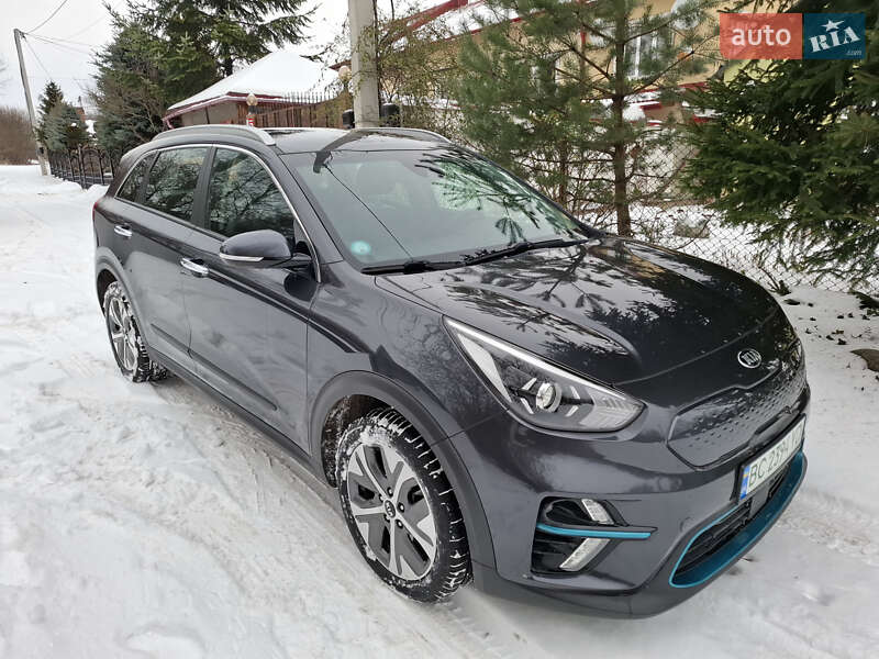 Внедорожник / Кроссовер Kia Niro 2020 в Львове