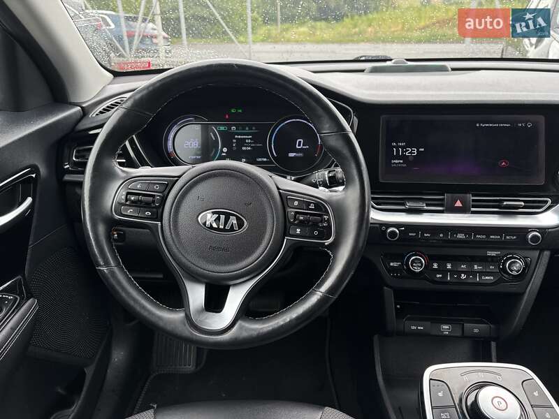 Позашляховик / Кросовер Kia Niro 2020 в Львові
