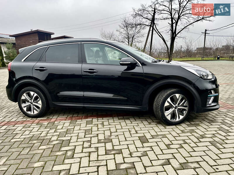 Внедорожник / Кроссовер Kia Niro 2022 в Львове фото 5 Внедорожник / Кроссовер Kia Niro 2022 в Львове