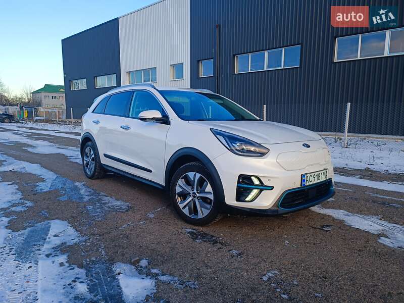Внедорожник / Кроссовер Kia Niro 2020 в Луцке