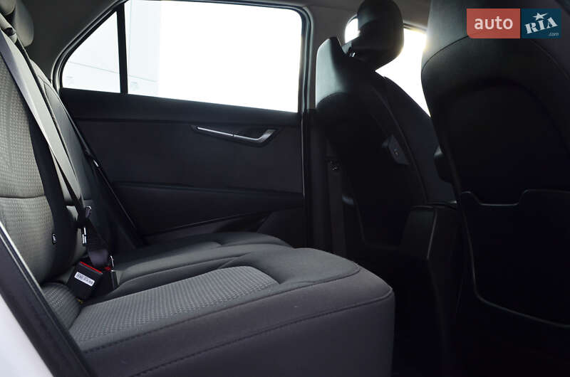 Позашляховик / Кросовер Kia Niro 2024 в Львові фото 37 Позашляховик / Кросовер Kia Niro 2024 в Львові