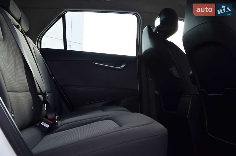 Позашляховик / Кросовер Kia Niro 2024 в Львові фото 36 Позашляховик / Кросовер Kia Niro 2024 в Львові