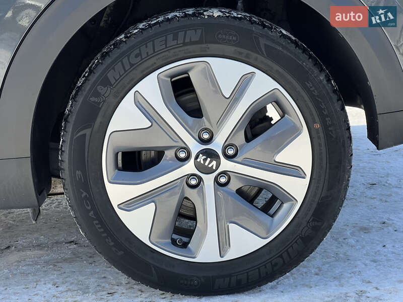 Внедорожник / Кроссовер Kia Niro 2021 в Луцке