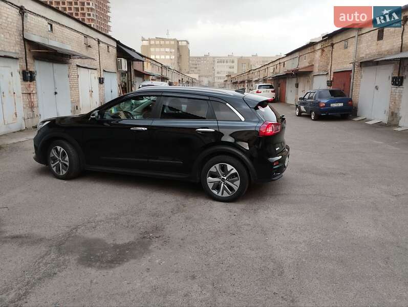 Внедорожник / Кроссовер Kia Niro 2019 в Киеве