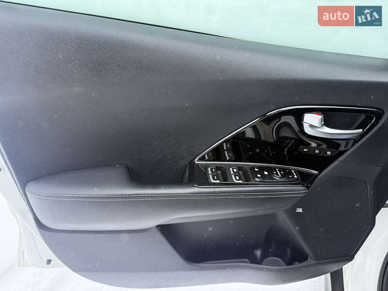 Внедорожник / Кроссовер Kia Niro 2019 в Ровно фото 14 Внедорожник / Кроссовер Kia Niro 2019 в Ровно