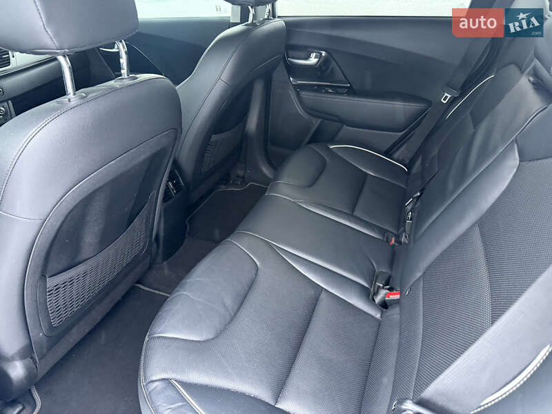 Внедорожник / Кроссовер Kia Niro 2019 в Ровно фото 15 Внедорожник / Кроссовер Kia Niro 2019 в Ровно