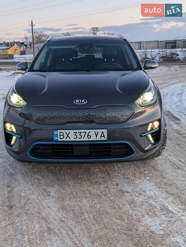 Внедорожник / Кроссовер Kia Niro 2020 в Староконстантинове фото 11 Внедорожник / Кроссовер Kia Niro 2020 в Староконстантинове