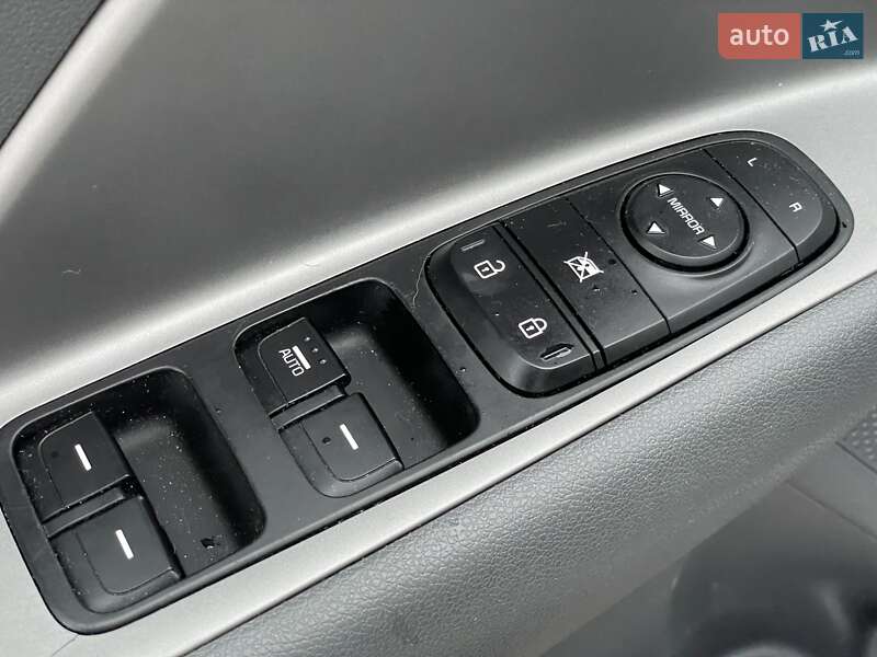 Позашляховик / Кросовер Kia Niro 2019 в Бердичеві фото 45 Позашляховик / Кросовер Kia Niro 2019 в Бердичеві