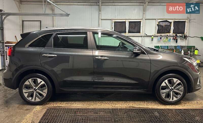 Внедорожник / Кроссовер Kia Niro 2022 в Львове