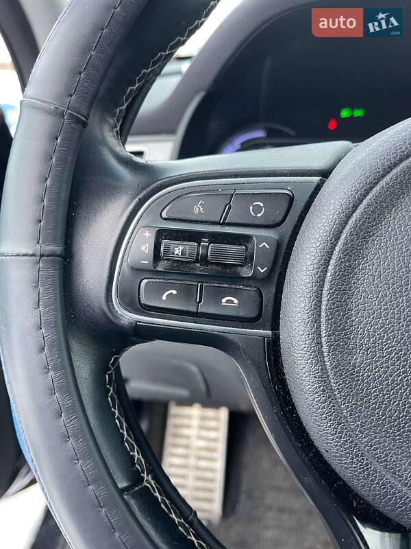 Позашляховик / Кросовер Kia Niro 2019 в Львові