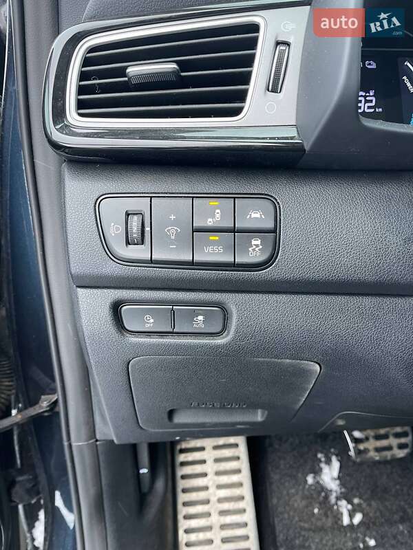 Позашляховик / Кросовер Kia Niro 2019 в Львові