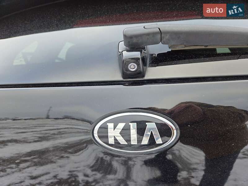 Внедорожник / Кроссовер Kia Niro 2017 в Ужгороде