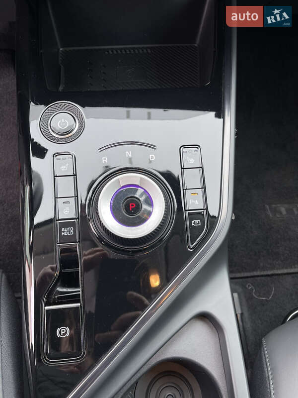 Внедорожник / Кроссовер Kia Niro 2023 в Житомире