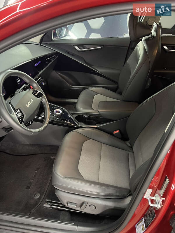 Внедорожник / Кроссовер Kia Niro 2023 в Житомире