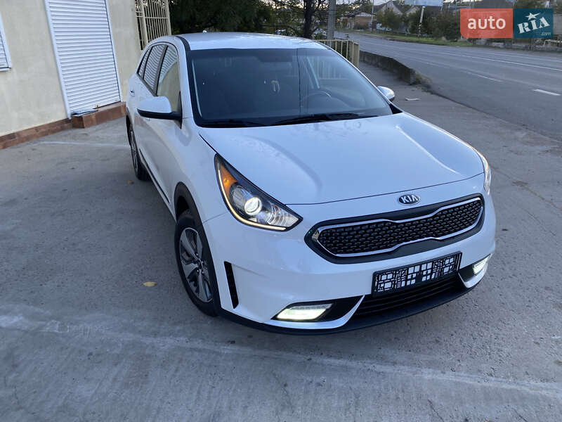 Внедорожник / Кроссовер Kia Niro 2019 в Черноморске